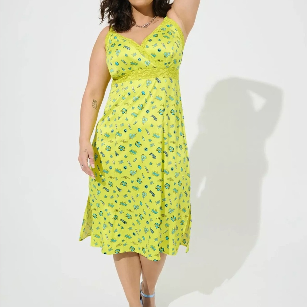Betsey Johnson torrid yellow slip dress size 0 (large )